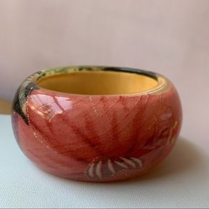 VINTAGE LUCITE/PLASTIC ON WOOD BANGLE BRACELET